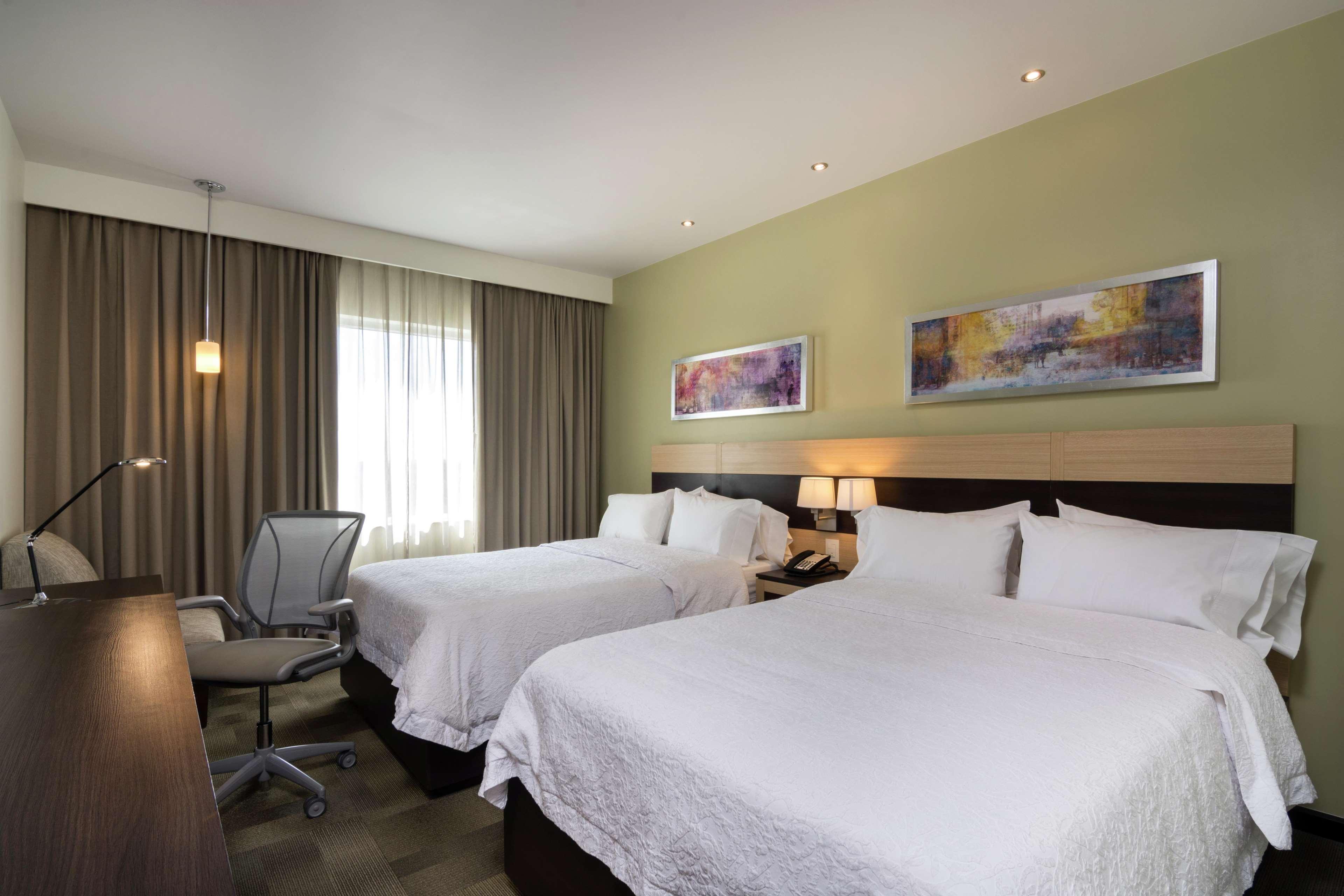 Hampton Inn By Hilton Silao-Aeropuerto, Mexico Экстерьер фото
