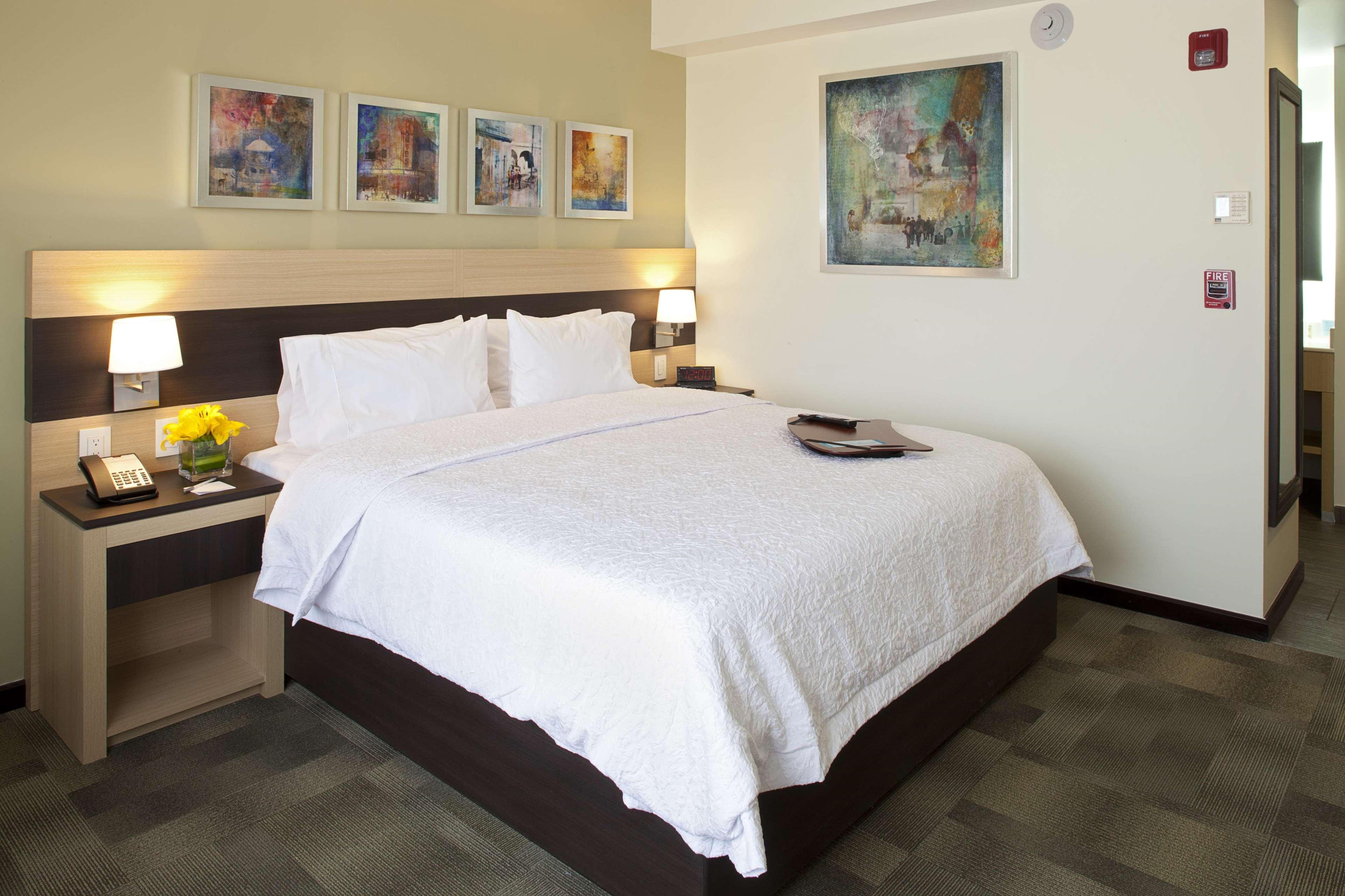Hampton Inn By Hilton Silao-Aeropuerto, Mexico Экстерьер фото