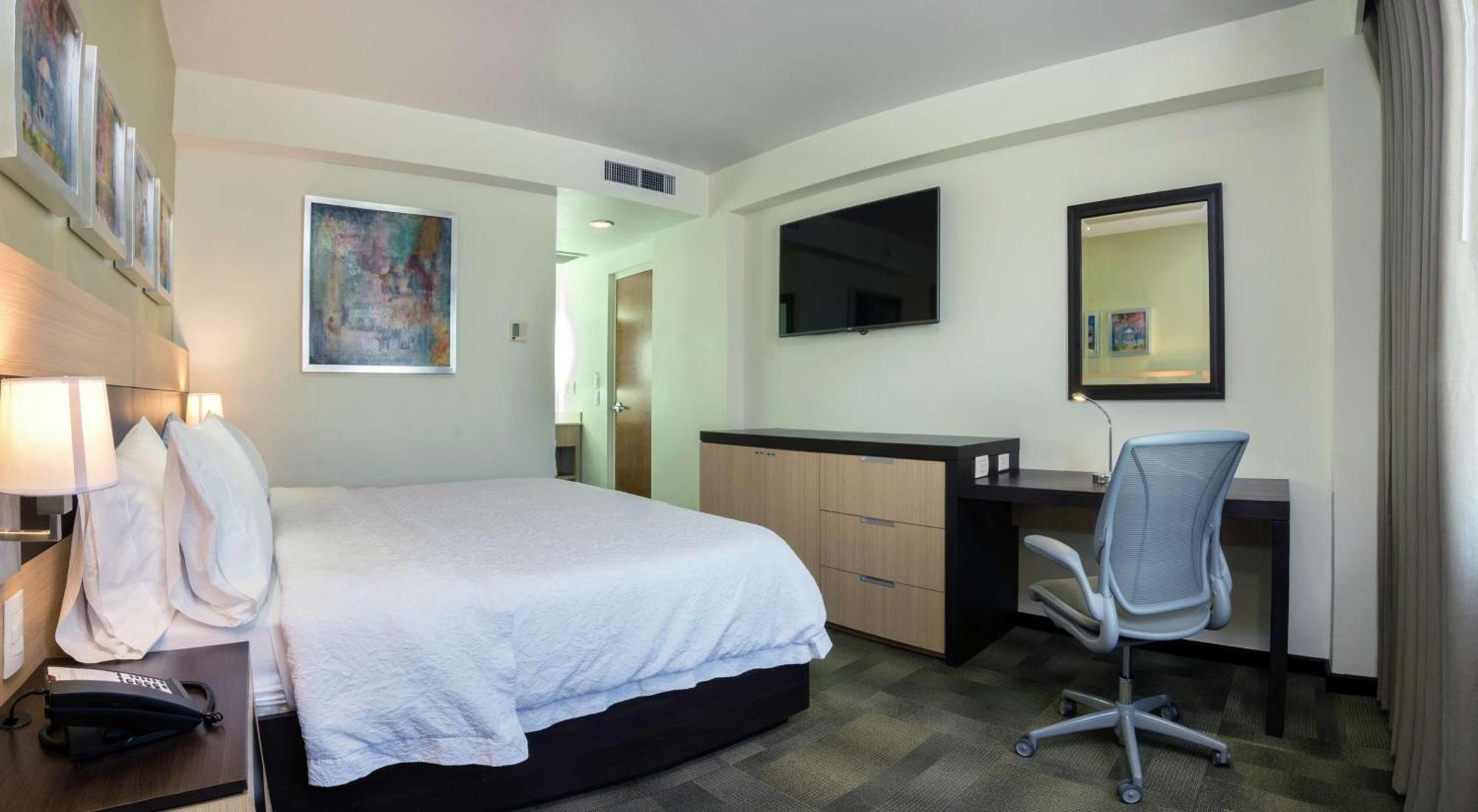 Hampton Inn By Hilton Silao-Aeropuerto, Mexico Экстерьер фото