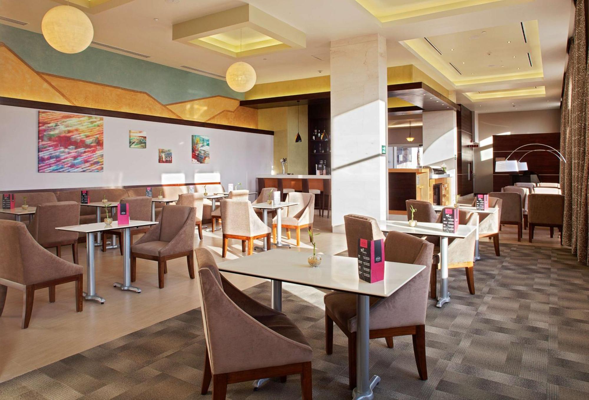 Hampton Inn By Hilton Silao-Aeropuerto, Mexico Экстерьер фото