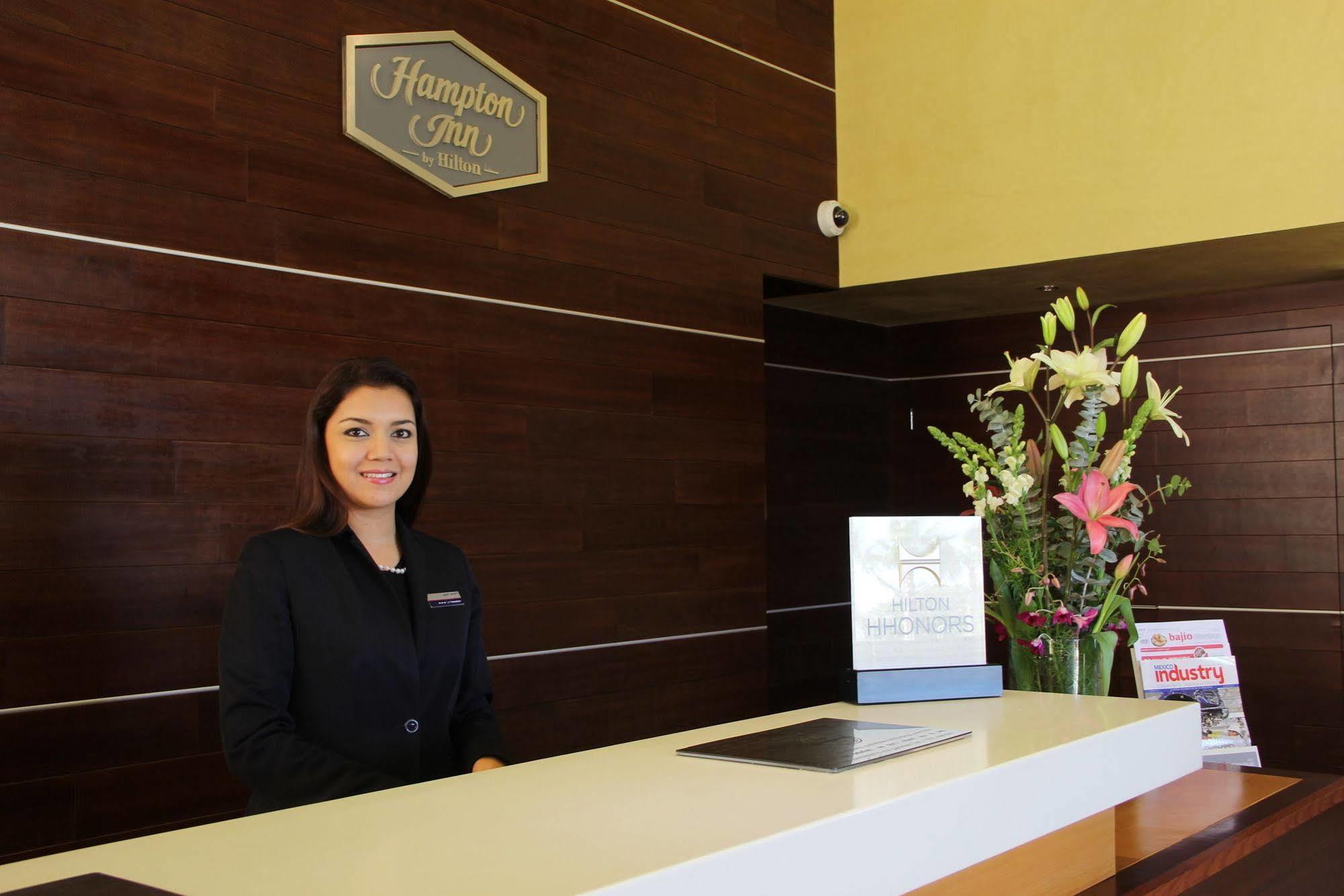 Hampton Inn By Hilton Silao-Aeropuerto, Mexico Экстерьер фото